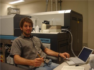 William Homoky of NOCS measuring iron isotopes