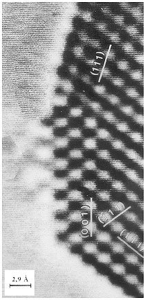 Nanoparticulate platinum in high resolution transmission electron microscopy.