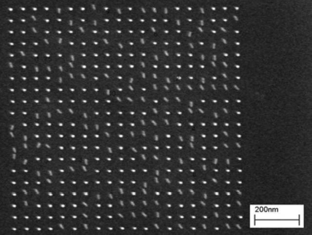 Pillar array exposed at 0.25 fC per pillar.