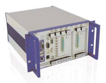 E-712 digital controller