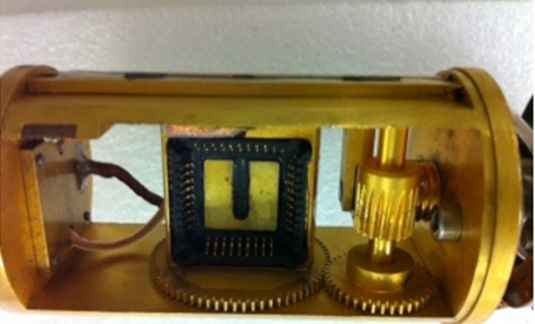 Rotating probe with chip holder