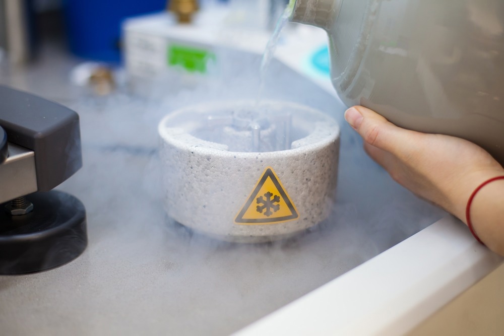 Why Use Cryo-Electron Microscopy?