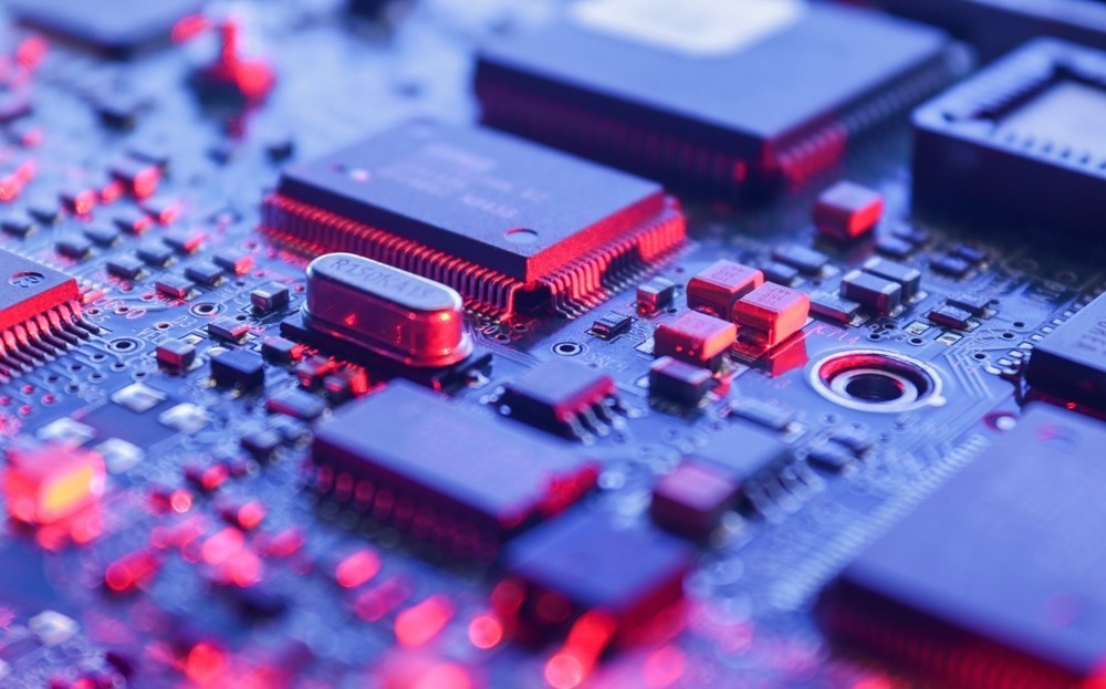 Detecting Defects in Microelectronics Using Particle Analysis