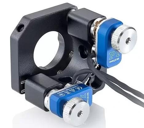 Example of a motorized optical kinematic mirror mount
