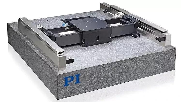 The A-322 planar XY stage is available in travel ranges up to 500 mm × 1000 mm
