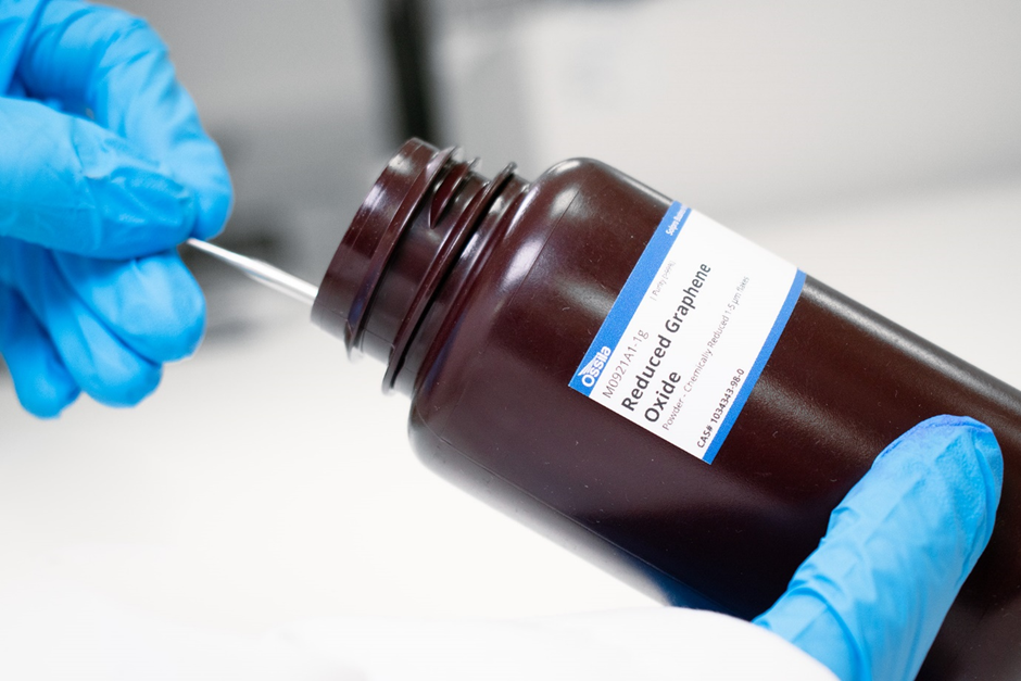 Carbon-Based Nanomaterials: Overcoming Challenges in Air Sensitivity for Next-Generation Batteries