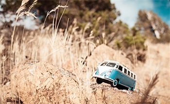 The World's First Nano-Car Race