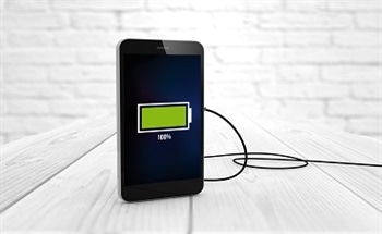 Using nanotechnology to make solar-powered phones and reduce waste
