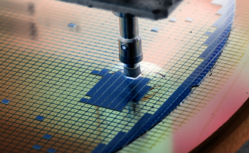 ASML's Cutting-Edge EUV Lithography Shrinks Transistors Down to 5 nm
