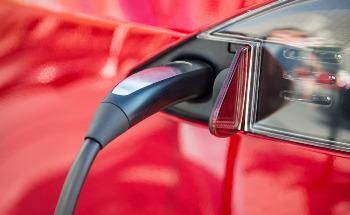 GAC Group's Breakthrough Fast-Charging Graphene Battery