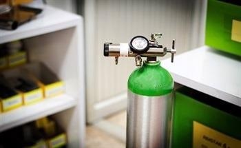 SEM Plasma Cleaning Equipment and the Use of Oxygen