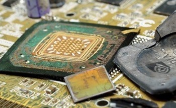 Electron Microscopy Based Micromechanical Testing of Semiconductors