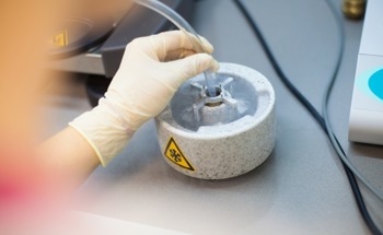 Using Single Particle Cryo-Electron Microscopy in Nanoscience