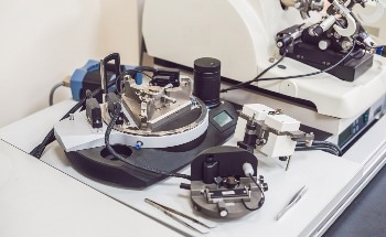 Atomic Force Microscopy: A Step-by-Step Guide with Specialist Steven Marsden