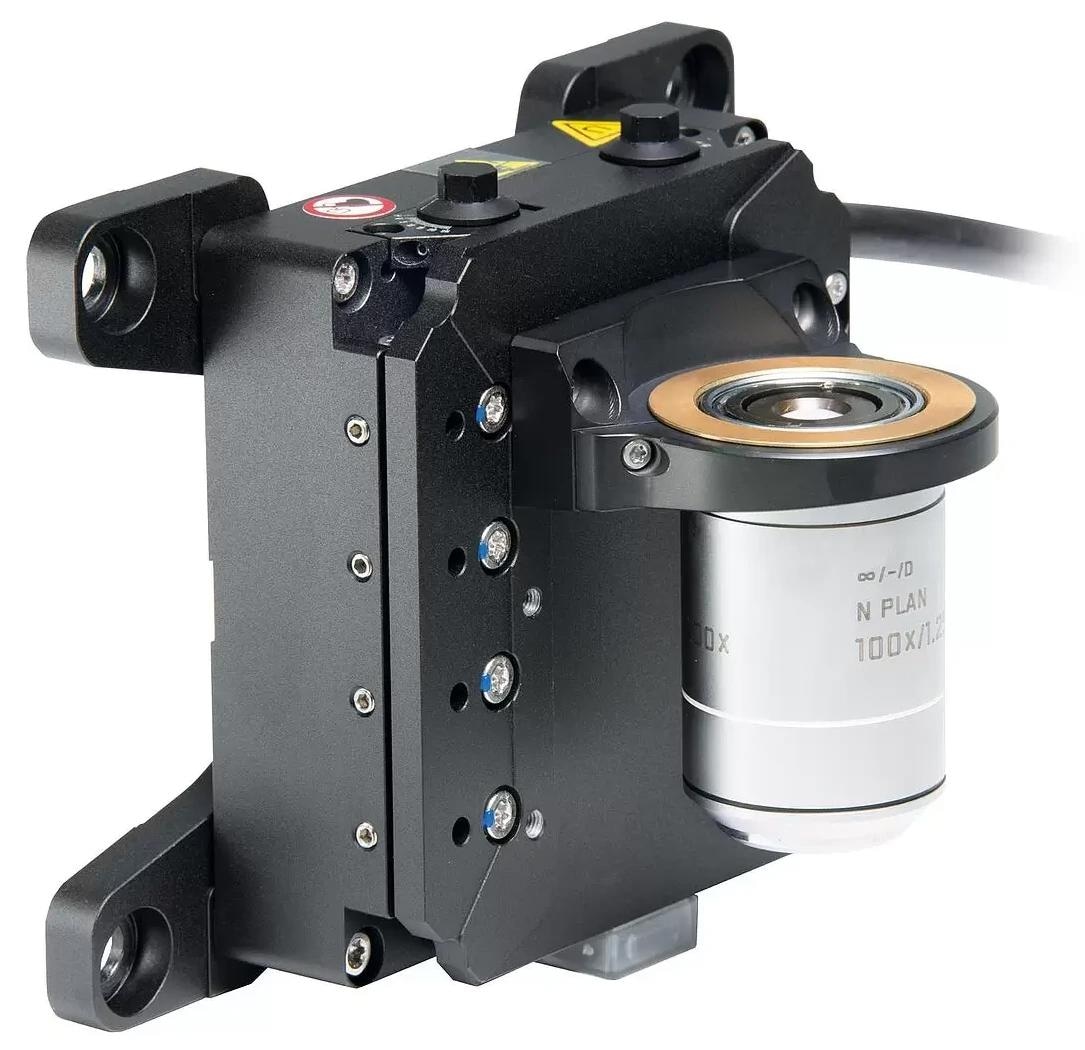 V-308 with V-308.AP1 adapter plate, V-308.OH1 objective holder, P-725.11L thread adapter, and objective.