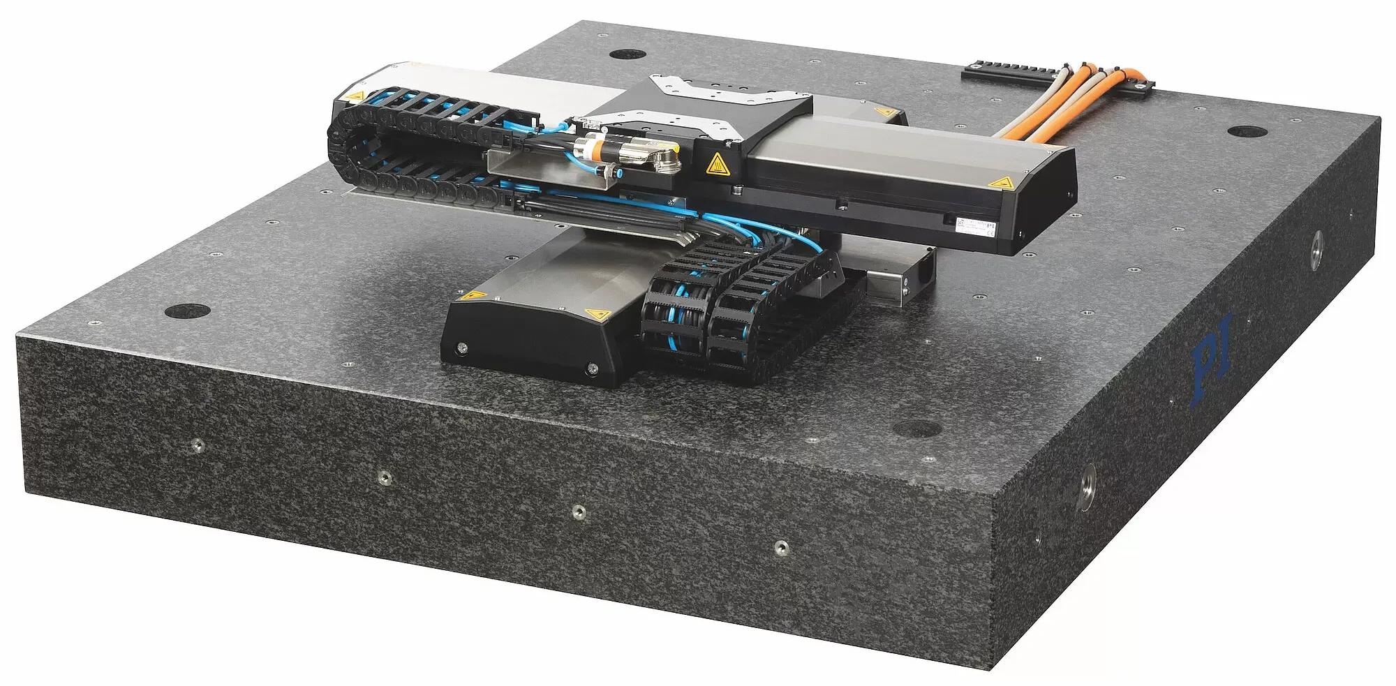 X-417.1xx: XY system on granite plate (image without controller).