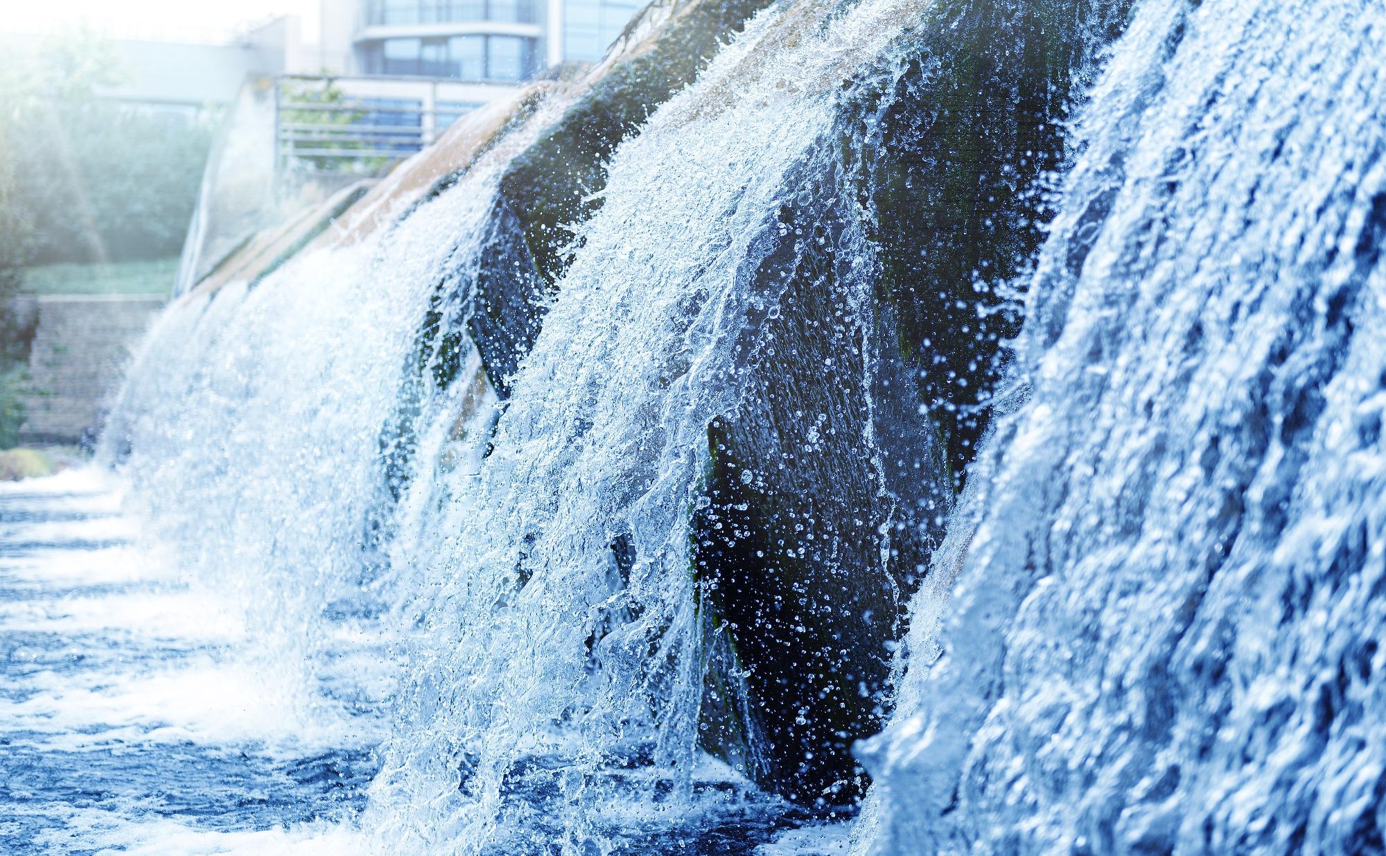 Novel Nano-Filter Removes Anionic and Cationic Dyes from Wastewater