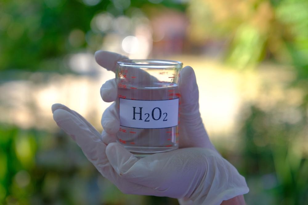 Ionic-Liquid-Stabilized TiO2 Nanostructures: A Platform for Detection of Hydrogen Peroxide