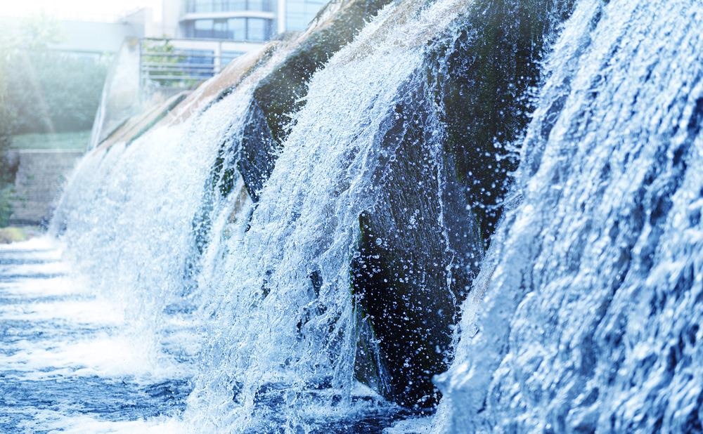 Hydrogen Fuel Generation from Sewage Water Using Nanoporous Electrode