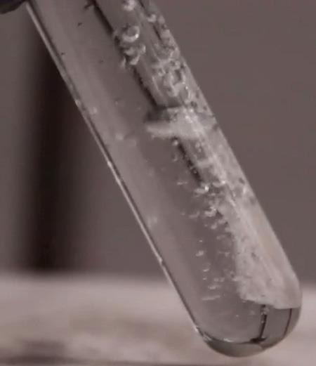 Aluminum Nanoparticle-Based Method to Split Water and Produce Hydrogen Gas Quickly Under Room Temperature.