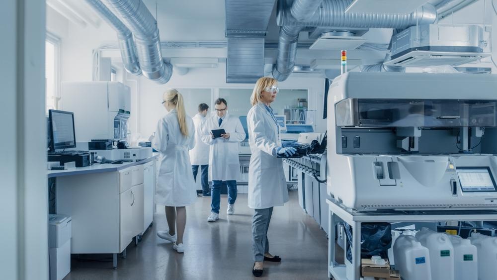 The Benefits X-Ray Spectroptychography can Bring to Nanoanalysis