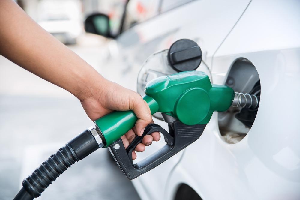 Engine Effects of Diesel-Biodiesel Fuel Nanoadditves