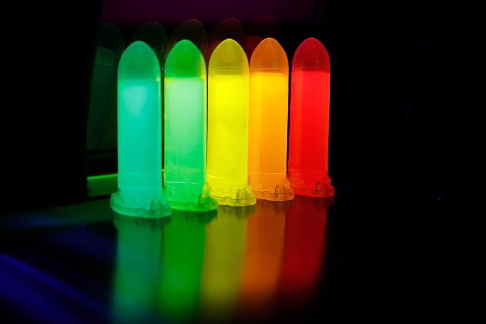 Energy-Efficient Synthesis of High-Quality Quantum Dots