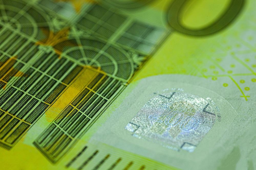 Nanotechnology and AI Partner to Create Smart Anticounterfeiting Tags