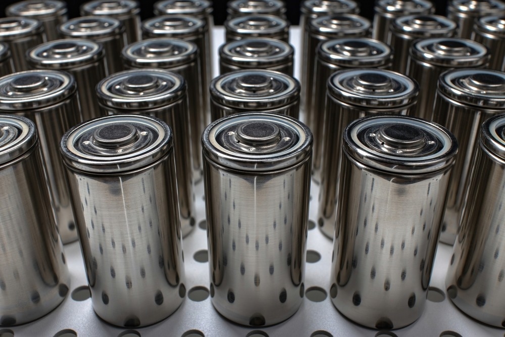 Porous Carbon Nanofibers Aid Design of Practical K Metal Batteries