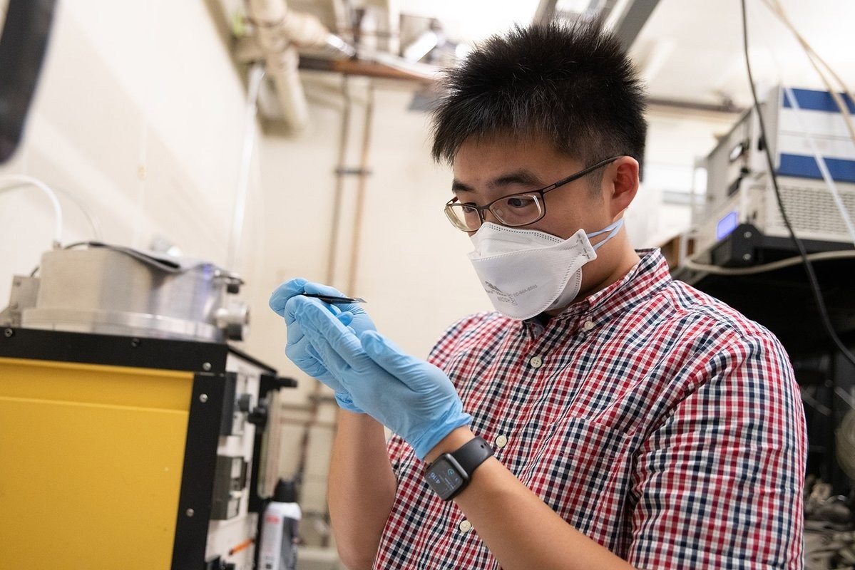 Graphene Facilitates the Progress of Flexible and Wearable Electronics