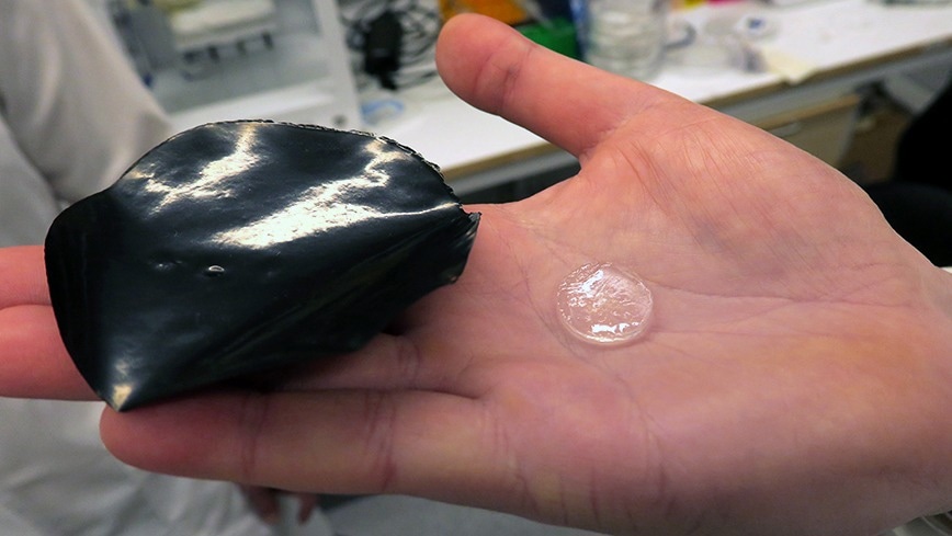 Making Brick-Breaking Mini Robot Muscle Material from Wood