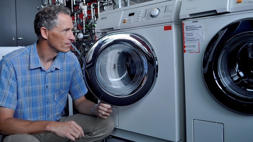 Releasing Oligomers from Polyester Textiles