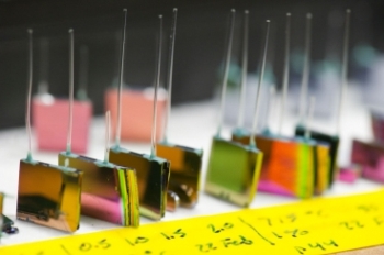 Researchers Develop Novel Photovoltaic Device by Etching Nanoscale Patterns