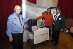 US School Receives SEM Gift from FEI