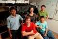 Novel Method to Manipulate Light Scattered from Nanorods Using Liquid Crystals