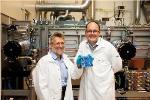 Nanoscientists Utilize Uglestad Microbeads to Trap More Light in Solar Cells