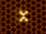 Silicon Atoms Dance on Graphene Sheet
