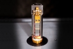 Novel Technology can Capture Single Atom or Multiple Atoms Between Two Probes