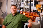 Pioneering Work in Inorganic Nanoparticle Synthesis Honored with ACS Schoellkopf Medal