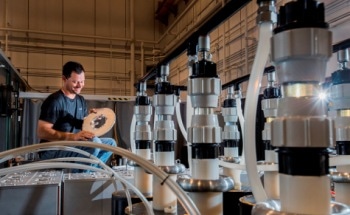 New Stress-Induced Fabrication Process to Form Nanocomponents from Nanoparticles