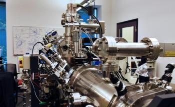 Electron Microscope with Graphene Film Enables Observation of Miniscule Viruses