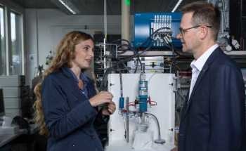 Researchers Demonstrate that a New Catalyst Material for Electrolyzers is Reliable
