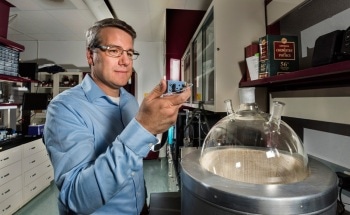 Magnetic Nanoparticles Ready to Progress from Lab to Breast Cancer Clinical Trials
