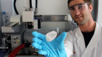 Empa Researcher Uses 3D Printing to Create Nanocellulose-Based Composites for Novel Implants