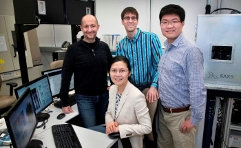 Cube-Shaped Nanoparticles with Thick Shells of DNA Assemble in Rare 3D “Zigzag” Pattern