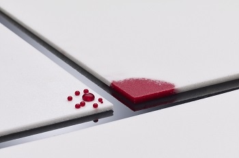 Hydrophilic Vyon® Plastics Demonstrate Outstanding Performance for Drug Discovery Applications