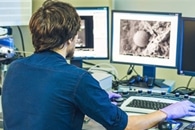 New Microscopy System can Help Visualize Individual Molecules in 3D