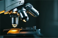 Novel Synthetic Aperture Microscopy with Unprecedented Spatial Resolution and Speed