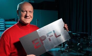 New Kind of Printing Process Help Materials Switch from Black to Transparent
