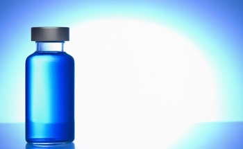 NIR-Triggered Prussian Blue Nanocubes for Antibacterial Therapy